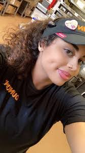 Bobbie Singer's Instagram, Twitter & Facebook