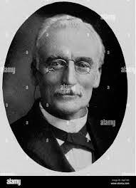 Harry Munson's Instagram, Twitter & Facebook