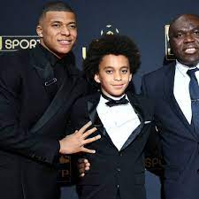 Kylian mbappé lottin date of birth: Qi0gwwdl1gfvvm