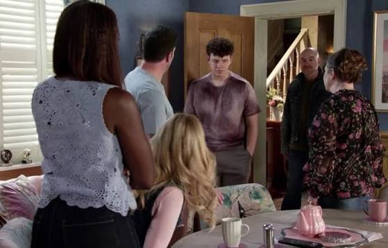 Preview for Monday's @coronationstreet ❤️ So excited to see more of Lisa,  Betsy & Betsy in next week's episodes! 🔥 @coronationstreet  #coronationstreet #lisaswain #swarla