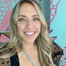 Kim Talbot's Instagram, Twitter & Facebook