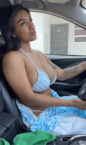 Karolay Vargas Yoga on X: RT @KarolayVargas98: Mi lunar 👄  t.cocw1NtC07xm  X