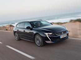 Peugeot 508, her durumda optimum konfor için vücudunuzu adeta saran, agr sertifikalıi sürücü ve yolcu koltuklarıyla donatıldı. Business Kombis Der Elegante Business Kombi Peugeot 508 Sw Im Test Springerprofessional De