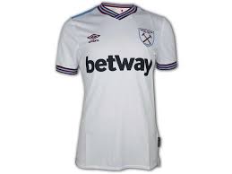 At unisport we're proud to offer you the west ham shirt. Umbro West Ham United Away Jersey 19 20 Don Pallone