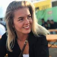 Sandra Solheim's Instagram, Twitter & Facebook