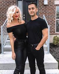 Check spelling or type a new query. Fantasias Para Casal 60 Ideias Para Curtir A Festa Com Quem Voce Ama Halloween Outfits Halloween Costumes Diy Couples Duo Halloween Costumes