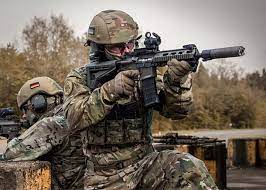 It is fitted with m4 carbine style retractable shoulder stock and iron sights on folding. Haenel Mk 556 To Replace The Heckler Koch G36 In German Service Gunsweek Com