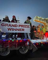 Ellie says “don't let this time change get you down, live your best life  even if you have crazy hair!” Now, go be like Ellie! 💜