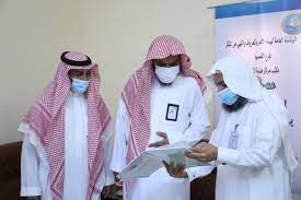 مدير مكتب العمل الرس : Ù…Ø¯ÙŠØ± Ø¹Ø§Ù… ÙØ±Ø¹ Ø§Ù„Ø±Ø¦Ø§Ø³Ø© Ø§Ù„Ø¹Ø§Ù…Ø© Ù„Ù‡ÙŠØ¦Ø© Ø§Ù„Ø£Ù…Ø± Ø¨Ø§Ù„Ù…Ø¹Ø±ÙˆÙ Ø¨Ø§Ù„Ù‚ØµÙŠÙ… ÙŠØ²ÙˆØ± Ù‡ÙŠØ¦Ø© Ù…Ø­Ø§ÙØ¸Ø© Ø§Ù„Ø±Ø³ ÙˆØ§Ù„Ù†Ø¨Ù‡Ø§Ù†ÙŠØ© ÙˆØ¹Ù‚Ù„Ø© Ø§Ù„ØµÙ‚ÙˆØ± ÙˆÙ…Ø±ÙƒØ² Ø§Ù„Ù†Ù‚Ø±Ø© ÙˆÙŠÙ„ØªÙ‚ÙŠ Ø¨Ù…Ù†Ø³ÙˆØ¨ÙŠÙ‡Ø§ ØµØ­ÙŠÙØ© Ø£Ø­ÙˆØ§Ù„ Ø§Ù„Ø¥Ø®Ø¨Ø§Ø±ÙŠØ© Ø§Ø­ÙˆØ§Ù„