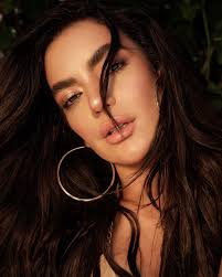 Hugo David Quiñones Montalvo (@hugoquinonesmakeup) • Instagram photos and  videos