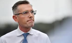 独家专访】悉尼华人参选州议员，疑因“华人血统”痛失提名机会！更多内幕曝光，自由党内种族歧视？