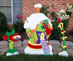 Grinch Yard Art Decorations Whoville Music House With Extras Grinch Grinch Christmas Decorations Christmas Yard Art Whoville Christmas Decorations