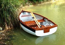 The 8ft Heyland Dovetail Rowing Boat For Sale A Beautiful Fibreglass Boat Trimmed In The Finest Mahogany To Grace Your Row Boat Wooden Row Boat Boats For Sale