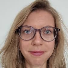 Julie Hamann's Instagram, Twitter & Facebook