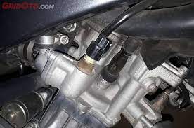 Tips Memasang Busi Di Mesin Motor Yang Benar Begini Caranya Gridoto Com