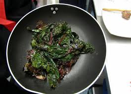 Foglie Di Bietole Rosse Ricetta In Padella Ricette Ricette Bietola Bietola