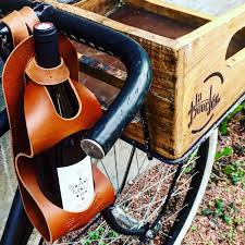 Porte Bouteille En Cuir Les Raffineurs Porte Bouteille Bouteille Bouteille De Biere