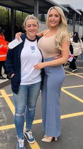 r/BreastEnvy : r/EmmaJones
