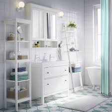 Frische Einrichtungsideen Und Erschwingliche Mobel Shabby Chic Badezimmer Weisses Badezimmer Ikea Badezimmer