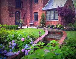 Living in a dream home isn't just about having everything you need on the inside, it's about having the perfect features on the outside. Entryways Steps And Courtyard Pictures Gallery Landscaping Network