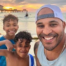 Chris Tuggle's Instagram, Twitter & Facebook