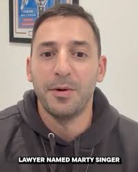 🚨 BREAKING NEWS 🚨 NBA writer Yaron Weitzman claims the Los Angeles Lakers  threatened to sue him over his new book, A Hollywood Ending: The Dreams and  Drama of the LeBron Lakers. 💜💛, The book dives ...