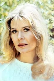 Miss Piggy and Margaret Houlihan character similarity