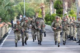 Jandarma komando taburu operasyon öncesi. Jandarma Komandolarin Nefes Kesen Egitimi