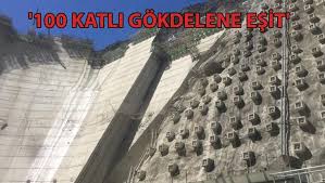 Baraj inşaatının dörtte üçünün tamamlandığını dile getiren artvin. Yusufeli Baraji Ve Hes Projesinin Yuzde 65 I Tamamlandi