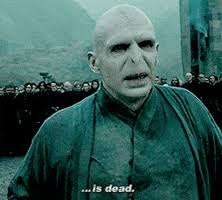 There's a tiny face in my wood floor : r/mildlyinteresting