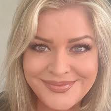 Where can I find the best red velvet cupcakes in Astoria?