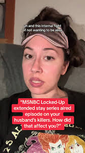 Lisa Mia (@chin_up_sunshine_)’s videos with Victory