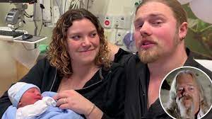 Alaskan Bush People Star Billy Brown Gives Son Noah And Daughter In Law Rhain A 220k Colorado Cottage Alaskan Bush People People Billy Brown