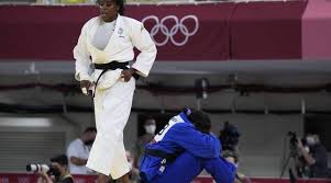 Marquée par le report des jo qu'elle a particulièrement mal vécu, agbegnenou a remporté un cinquième titre mondial avec. Yws7cvld5yxvem