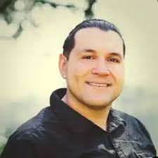 Daniel Lozoya, LMSW provides in-person and online therapy