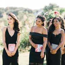 Becky and john are animal lovers who incorporated their passion directly into their wedding. 13 Unique Bridesmaid Bouquet Alternatives