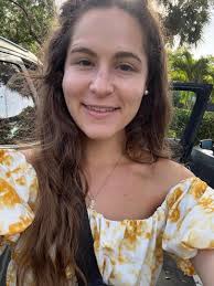 Female roommate wanted in Delray Beach apartment