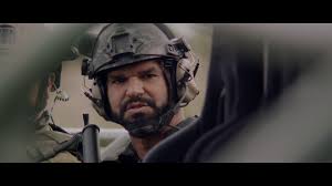 El comandante ronan jackson (devon sawa) , un exitoso piloto de caza de las fuerzas de defensa israelíes e hijo de un senador de los estados unidos (robert patrick), es cazado mientras sobrevuela. Jarhead Law Of Return 2019 Trailer Youtube