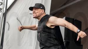 The post contained three photos: Tracy Marrow Alias Ice T Obama War Fur Mich Der Erste Hip Hop Prasident Archiv