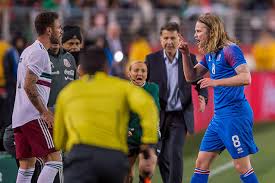 Tras unos meses de ausencia, la selección azteca regresa a la actividad para medirse ante su similar de islandia en un compromiso amistoso que se antoja intenso para el cuadro azteca. Se Armo La Bronca En El Mexico Vs Islandia