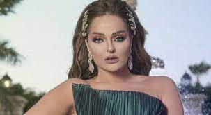 من منهما الاجمل ؟ ديانا كرزون تميزت باهتمامها برشاقتها تميزت زين كرزون بشعرها الاشقر Wyx1uvpwad1mm