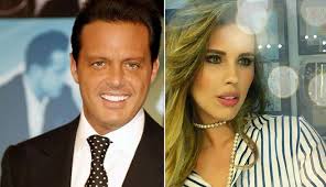 Según la serie, luis miguel conoció a mariana durante el rodaje del video cuando calienta el sol. Nueva Novia De Luis Miguel Es Venezolana