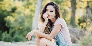 Has it got a name? Rachel Valkyrae Hofstetter Paid Off Mom S Debt With Twitch Earnings