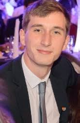 Robert Eves's Instagram, Twitter & Facebook