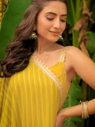 Janasya Indian Women's Yellow Flowy Kurta Kurti Top Tunic Printed Festive  Wedding Evening wear Top with Pant for Women at Amazon Women's Clothing  store