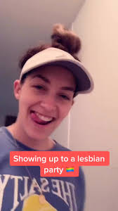 Стала Лесби На Вечеринке