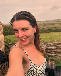 I'm smiling but this was the sub 5 degree cold 🥶 dip after a sauna and it  definitely had a bit of kick 🥶😣😂