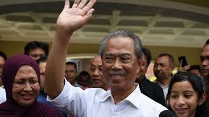 Seorang perdana menteri juga bertanggungjawab untuk mengetuai barisan badan eksekutif, jemaah menteri. Daftar Menteri Malaysia Di Kabinet Perdana Menteri Muhyiddin Yassin