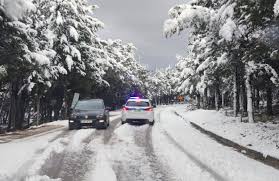 Η περιφέρεια αττικής ανάλογα με την εξέλιξη των καιρικών φαινομένων και με βάση τα αιτήματα των δήμων θα. Kleista Ola Ta Sxoleia Ths Xioy Logw Toy Xionia Me Apofash Dhmarxoy Politischios Gr