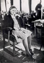 Condamné à mort au procès de dachau en 1947 ; 24 Meilleures Idees Sur Ilse Koch Guerres Mondiales Camp De Concentration Guerre